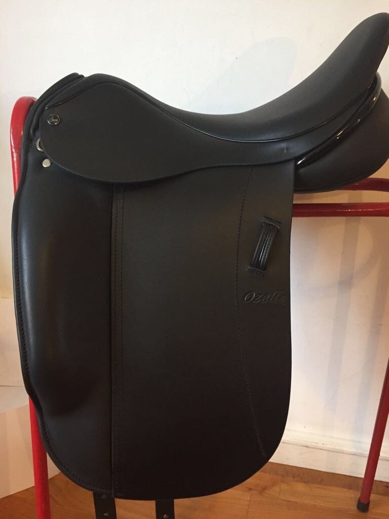 The Ideal Ozelle - a dressage saddle for wide horses but with a narrow twist for the rider! Truly an innovation!